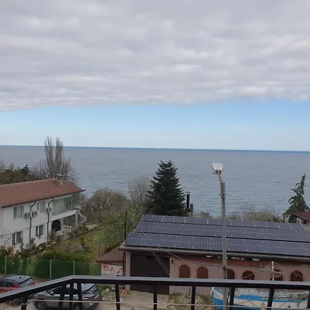 Хотел семеен пиер