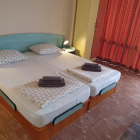 семеен пиер Хотел Златни пясъци