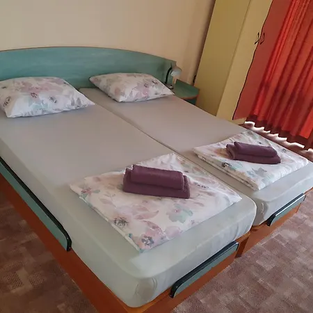 Хотел семеен пиер Златни пясъци