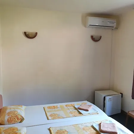 Хотел семеен пиер