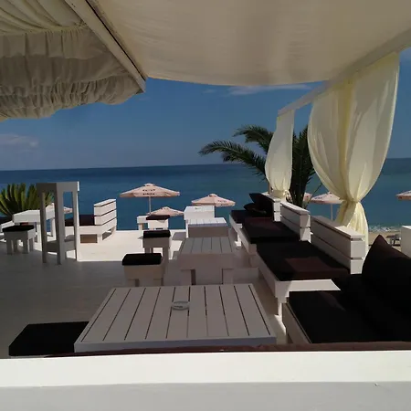 семеен пиер Хотел Златни пясъци