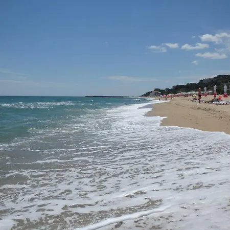 семеен пиер 3* Златни пясъци