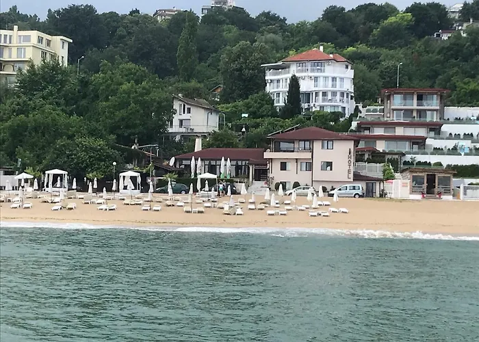 Family Pier 3* Aranyhomok