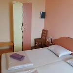 Family Pier Hotel