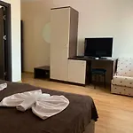 Family Pier Hotel
