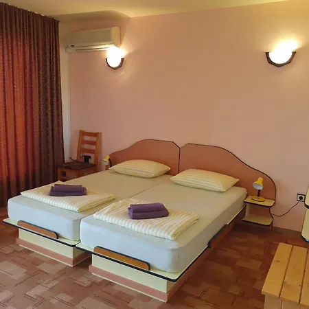 Family Pier 3* Złote Piaski