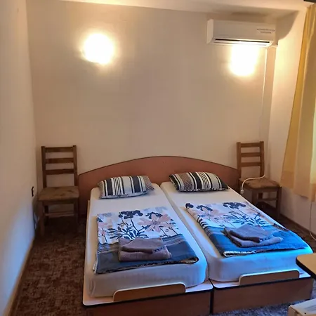 Family Piter Szálloda 3*